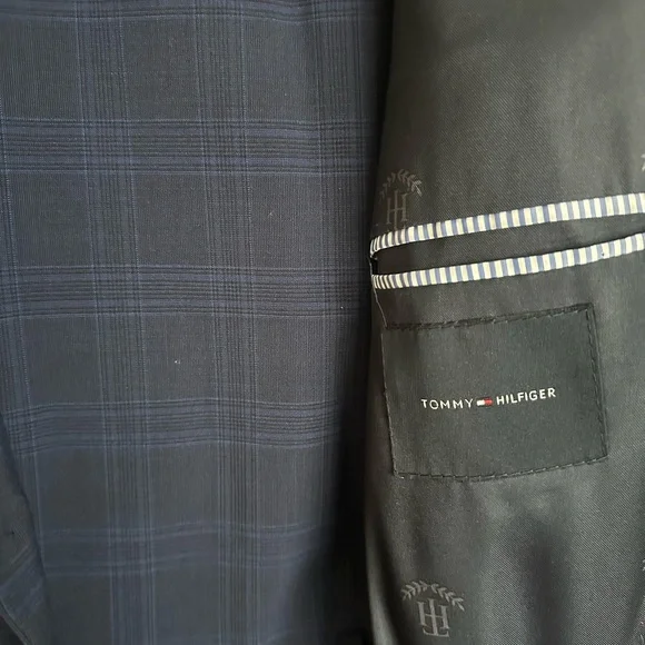 Suit bundle 48L - Picture 4 of 8